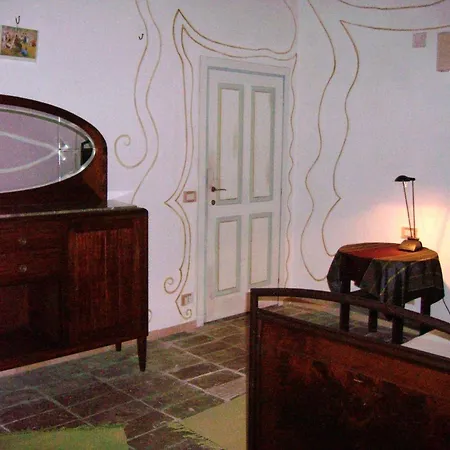 Haus Fuer 6 Personen Und 2 Kinder In * Piandimeleto
